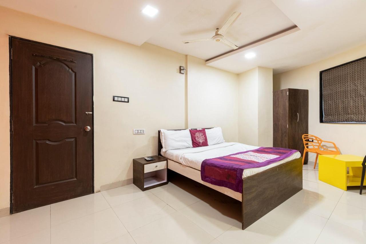 Hotel Girgoan Palace Mumbai Eksteriør bilde